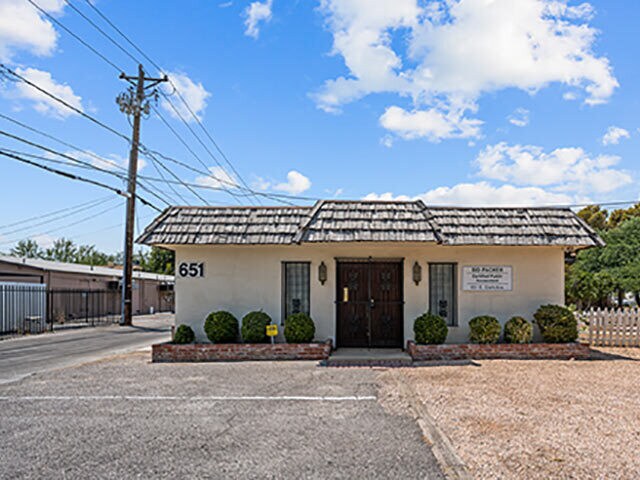 651 Clark Ave, Las Vegas, NV à vendre - Photo de l’immeuble – Image 3 sur 5