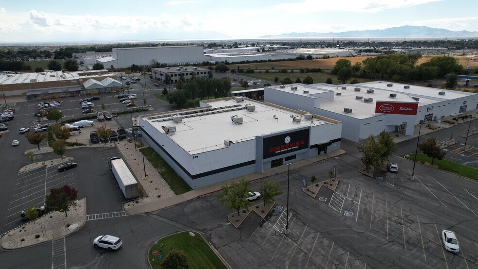 859 W Hill Field Rd, Layton, UT à vendre - Photo de l’immeuble – Image 3 sur 7