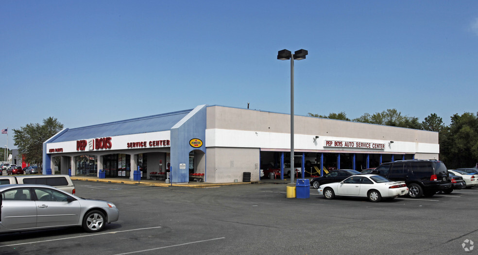 1230 N Military Hwy, Norfolk, VA à louer - Photo de l’immeuble – Image 3 sur 4
