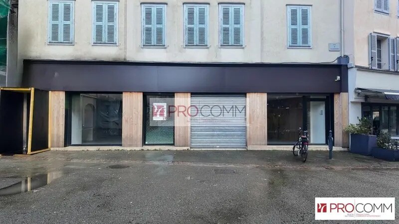 Local commercial dans Chartres à louer - Photo de l’immeuble – Image 1 sur 8