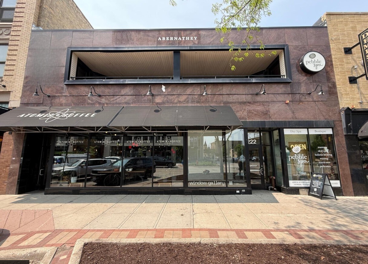 222 N Broadway, Fargo, ND à louer Photo principale– Image 1 sur 27