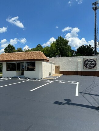 Plus de détails pour 2975 S Canfield Niles Rd, Youngstown, OH - Local commercial à vendre