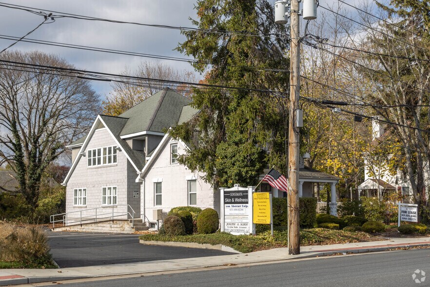 320 Lake Ave, Saint James, NY à louer - Photo de l’immeuble – Image 2 sur 4