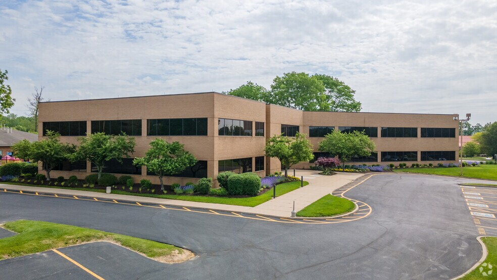 4020 Executive Dr, Beavercreek, OH à louer - Photo de l’immeuble – Image 1 sur 4