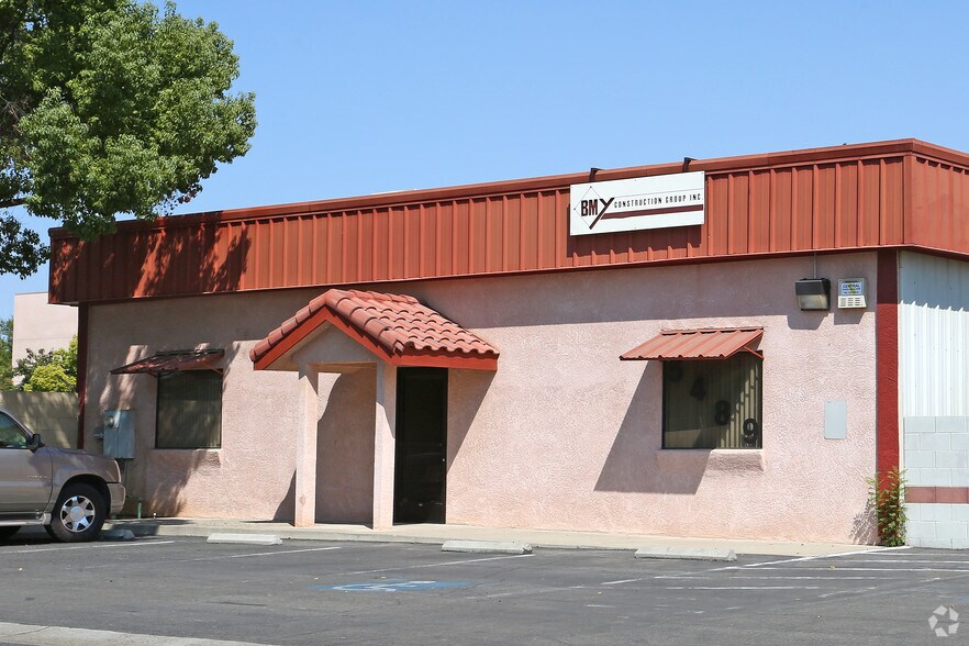 5489 E Olive Ave, Fresno, CA à vendre - Photo de l’immeuble – Image 3 sur 3