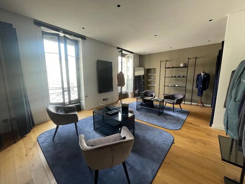 8 Place Des Jacobins, Lyon à louer - Photo intérieure – Image 2 sur 4