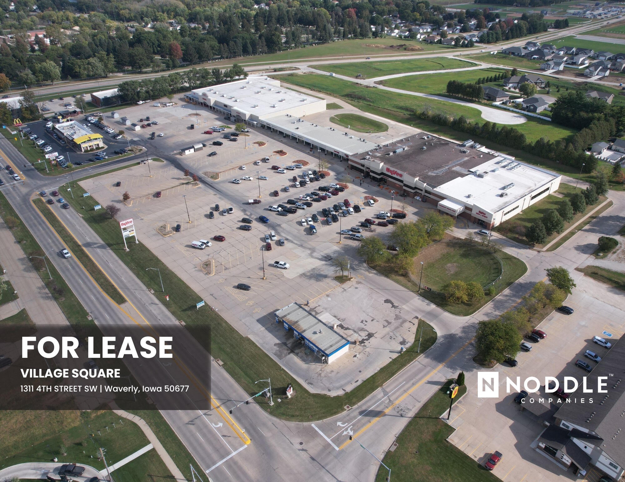 1201-1311 4th St SW, Waverly, IA à louer Photo principale– Image 1 sur 8
