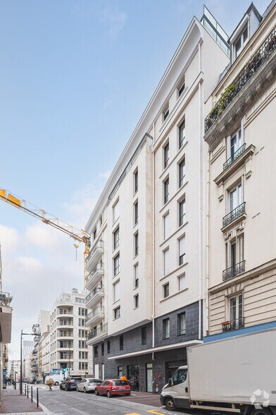 15 Boulevard Jean Jaurès, Clichy à louer - Photo de l’immeuble – Image 2 sur 4