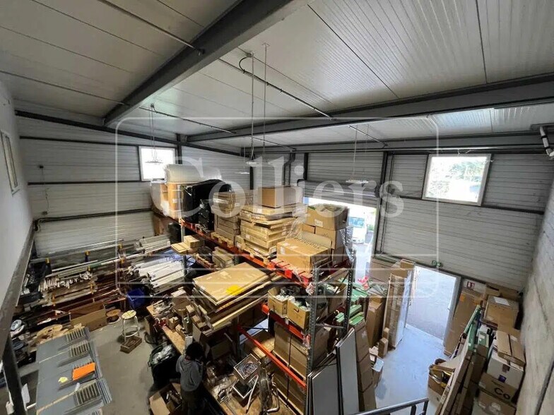 Local d’activités dans Gardanne à louer - Photo de l’immeuble – Image 3 sur 6