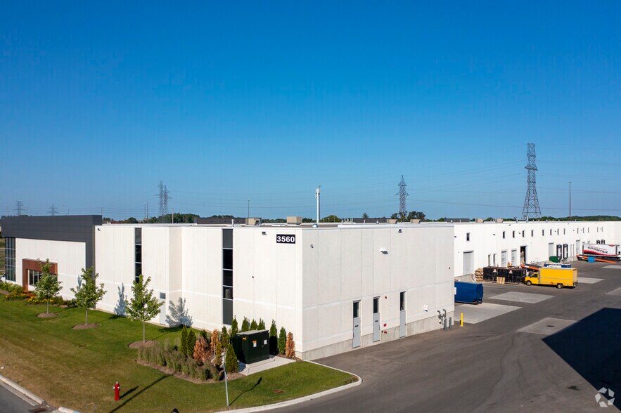 3560 Odyssey Dr, Mississauga, ON à louer - Photo de l’immeuble – Image 3 sur 4