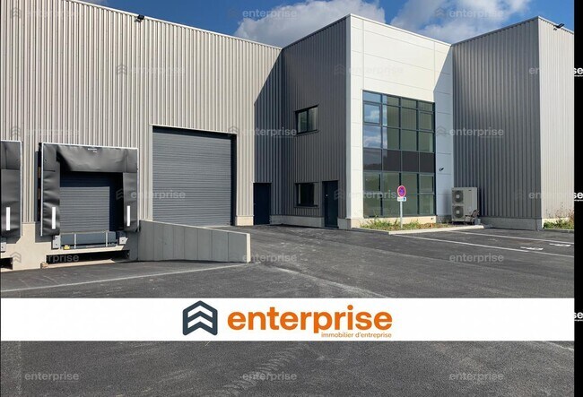 Plus de détails pour Industriel/Logistique à louer