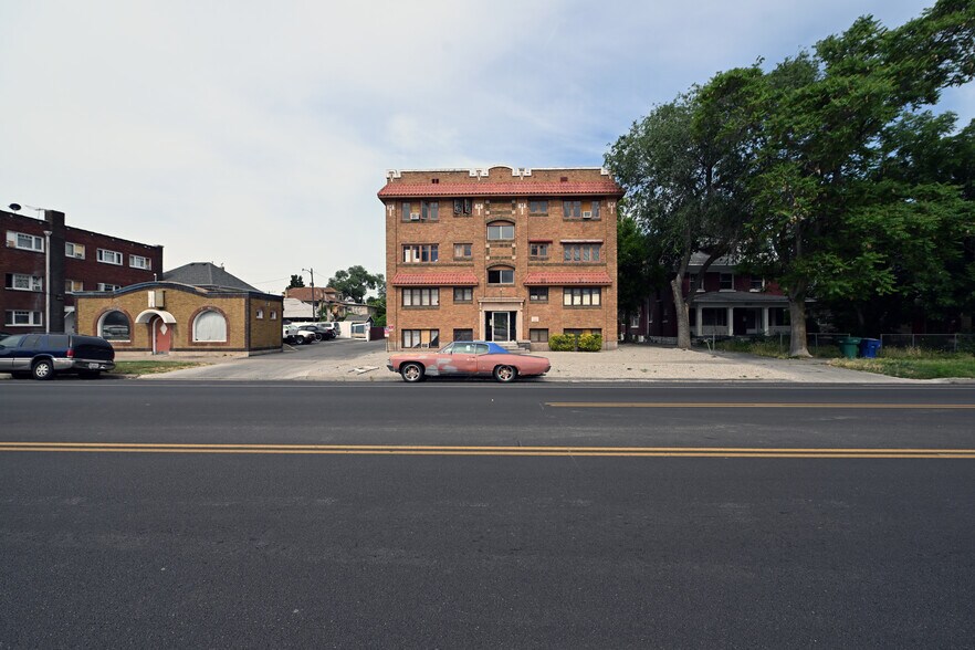 2465 Monroe Blvd, Ogden, UT à vendre - Photo de l’immeuble – Image 3 sur 16
