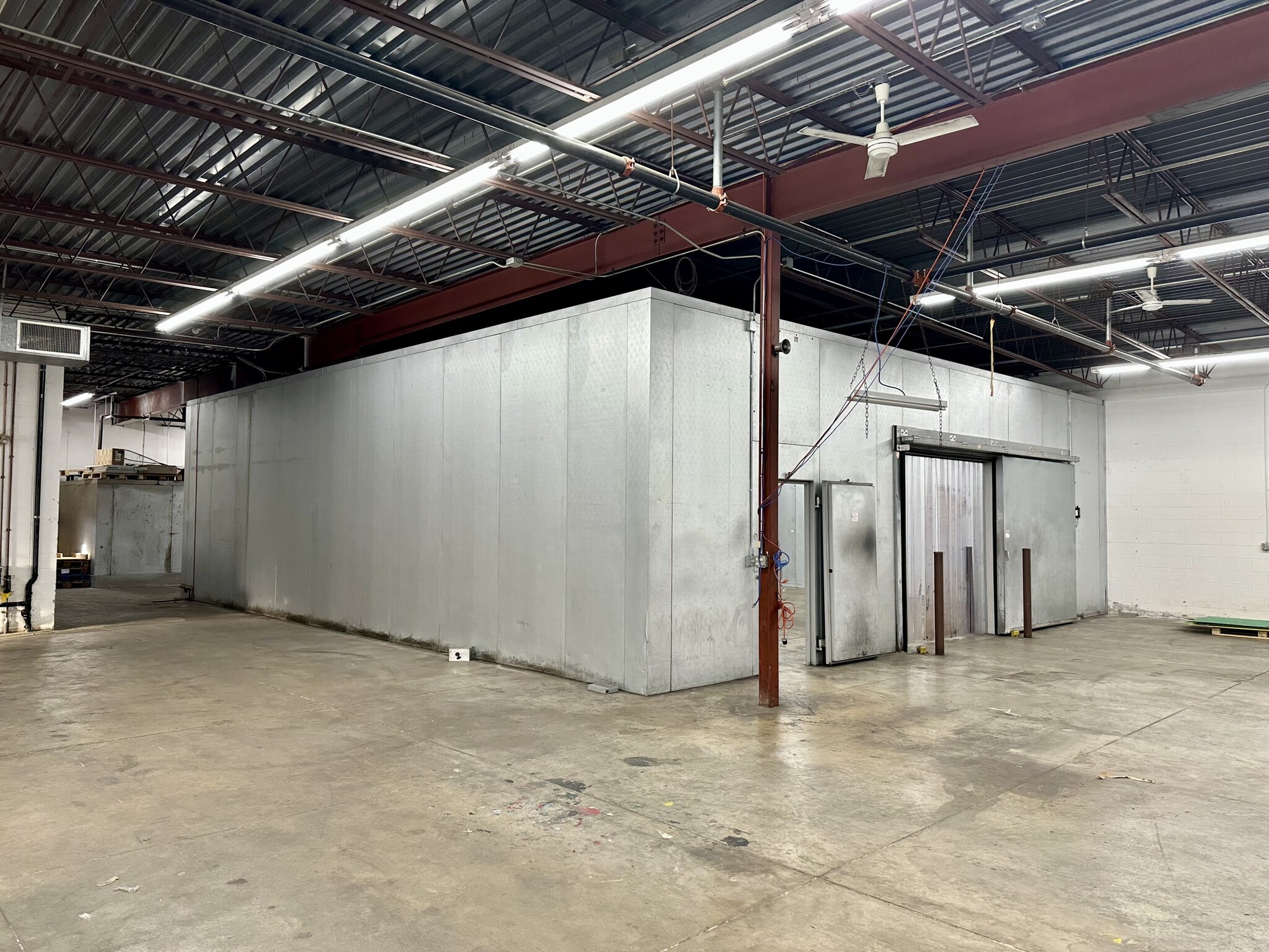 1201 DuPont Ave N, Minneapolis, MN à vendre Photo intérieure– Image 1 sur 16