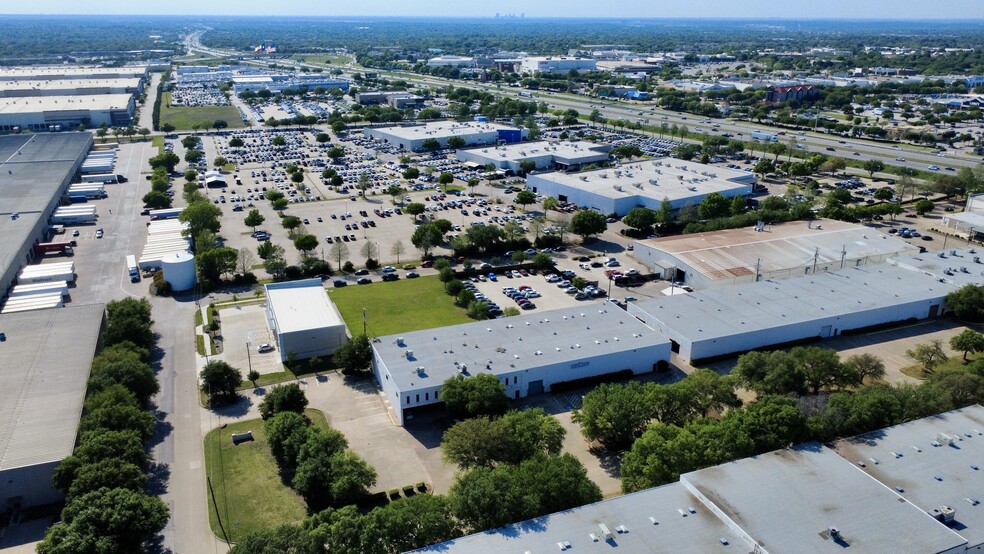 4408 Barnett Blvd, Arlington, TX à louer - Photo de l’immeuble – Image 2 sur 6