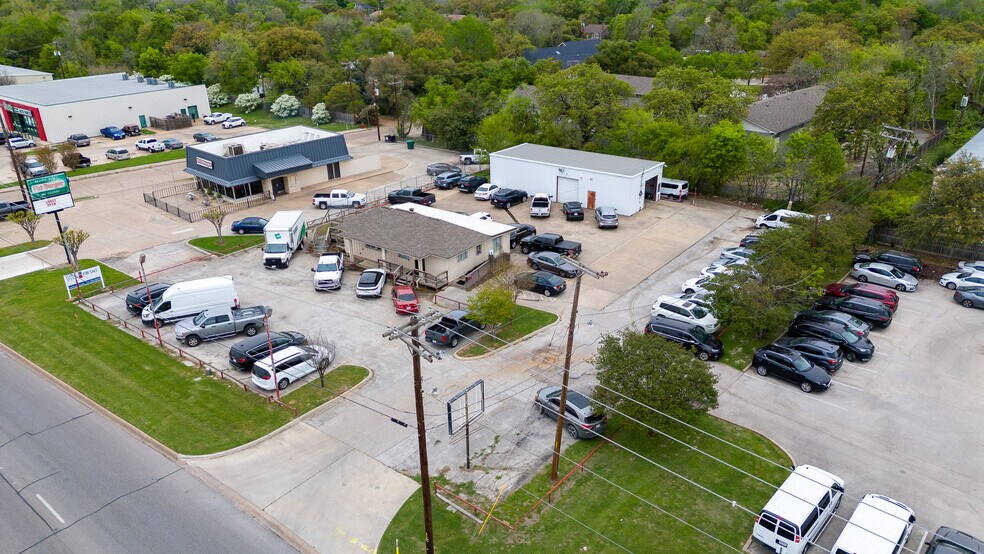 1803 S Texas Ave, Bryan, TX à vendre - Photo principale – Image 1 sur 5