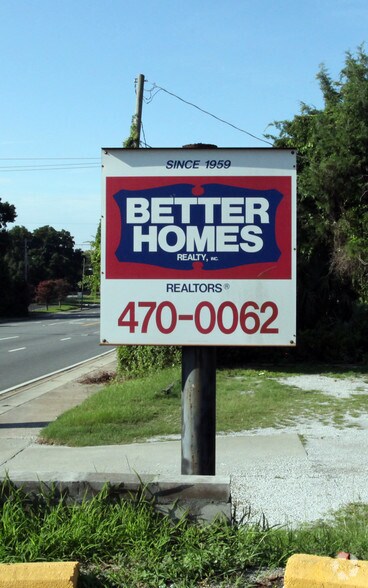 321 Pace Blvd, Pensacola, FL à vendre - Photo de l’immeuble – Image 2 sur 3