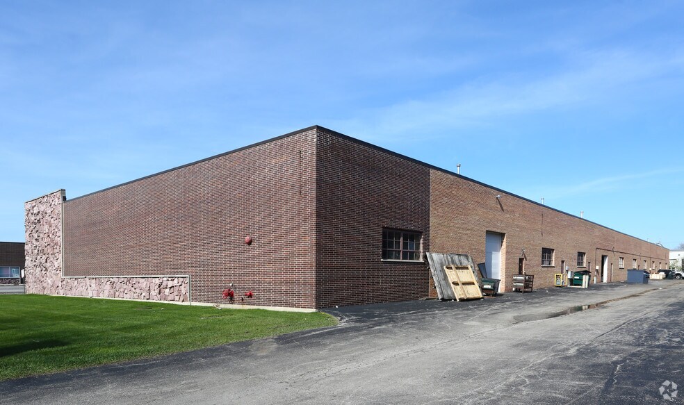 619-631 S Vermont St, Palatine, IL à louer - Photo de l’immeuble – Image 2 sur 4
