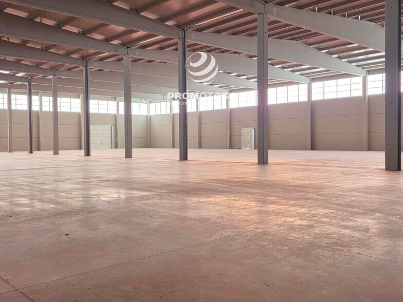 Industriel/Logistique dans Arganda del Rey, Madrid à vendre - Photo de l’immeuble – Image 3 sur 5
