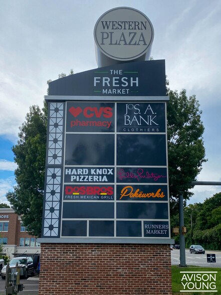 4320 Kingston Pike, Knoxville, TN à louer - Photo de l’immeuble – Image 3 sur 23