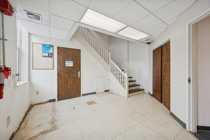 4147 Woodland ave, Philadelphia, PA à vendre - Photo de l’immeuble – Image 3 sur 15