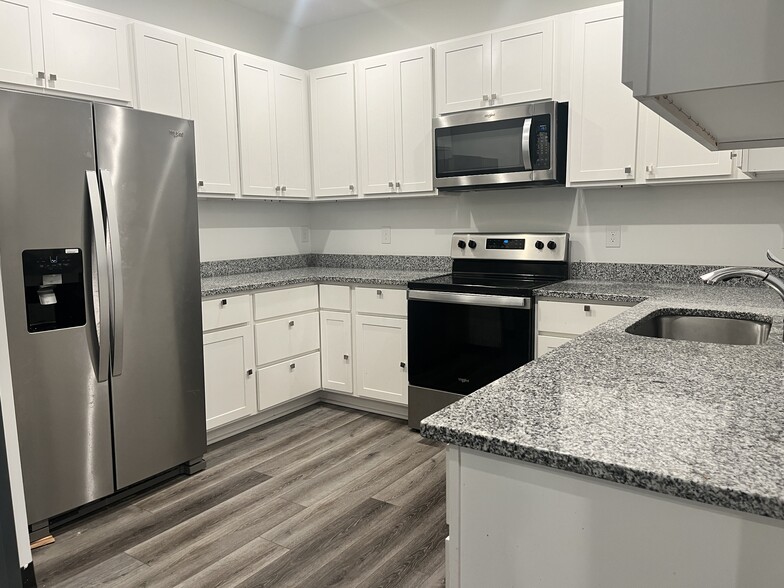 1179 7th St E, Saint Paul, MN à vendre - Photo de l’immeuble – Image 2 sur 26
