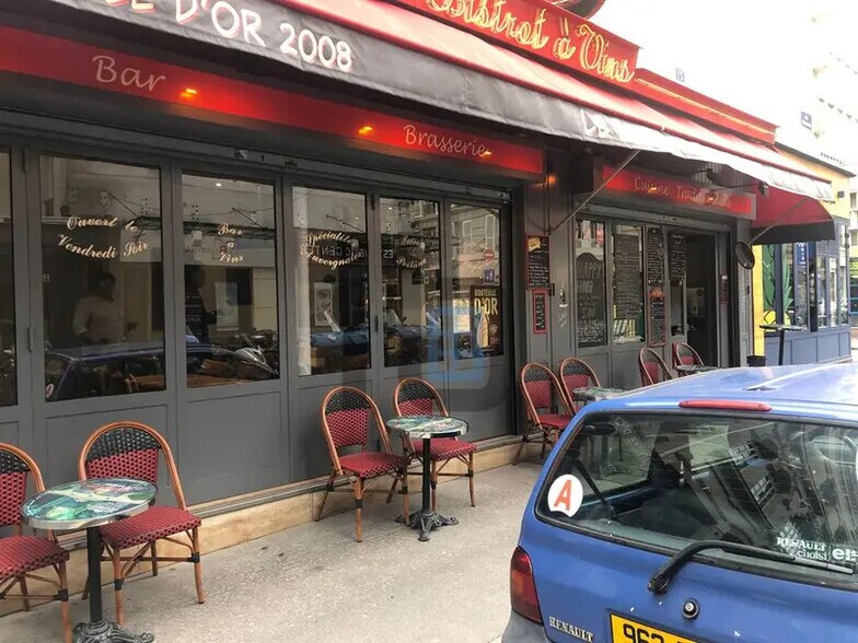 Local commercial dans Paris à louer - Photo de l’immeuble – Image 1 sur 6