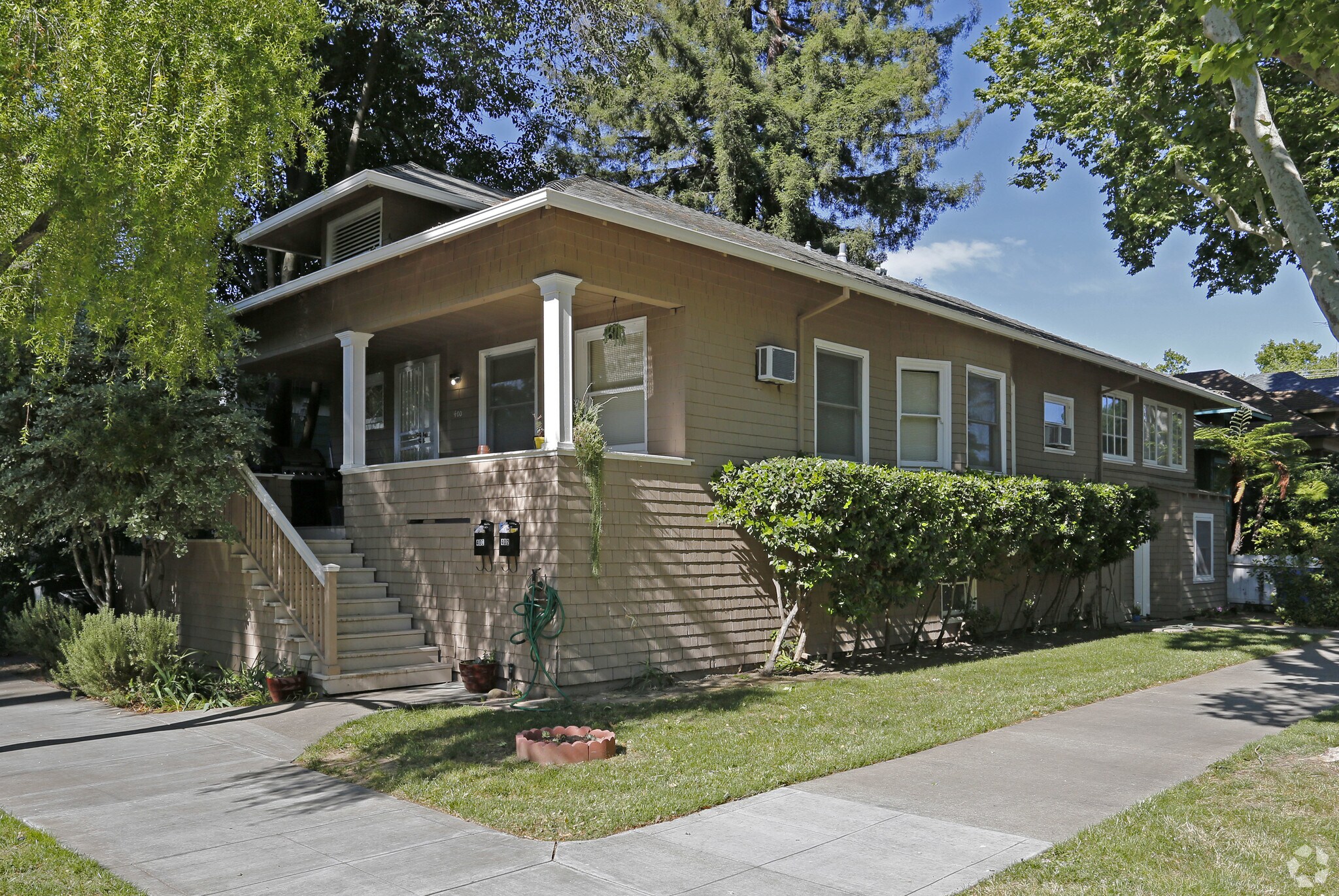 400-402 21st St, Sacramento, CA à vendre Photo principale– Image 1 sur 5