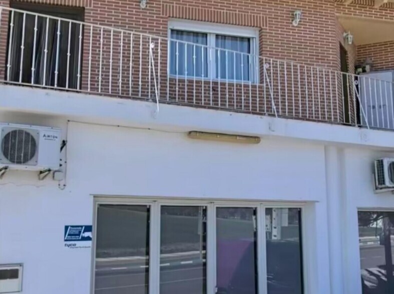 Industriel/Logistique dans Villaluenga de la Sagra, Toledo à vendre - Photo de l’immeuble – Image 2 sur 17