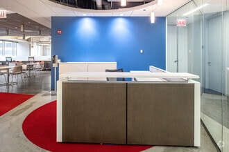 311 S Wacker Dr, Chicago, IL à louer Photo intérieure– Image 1 sur 4