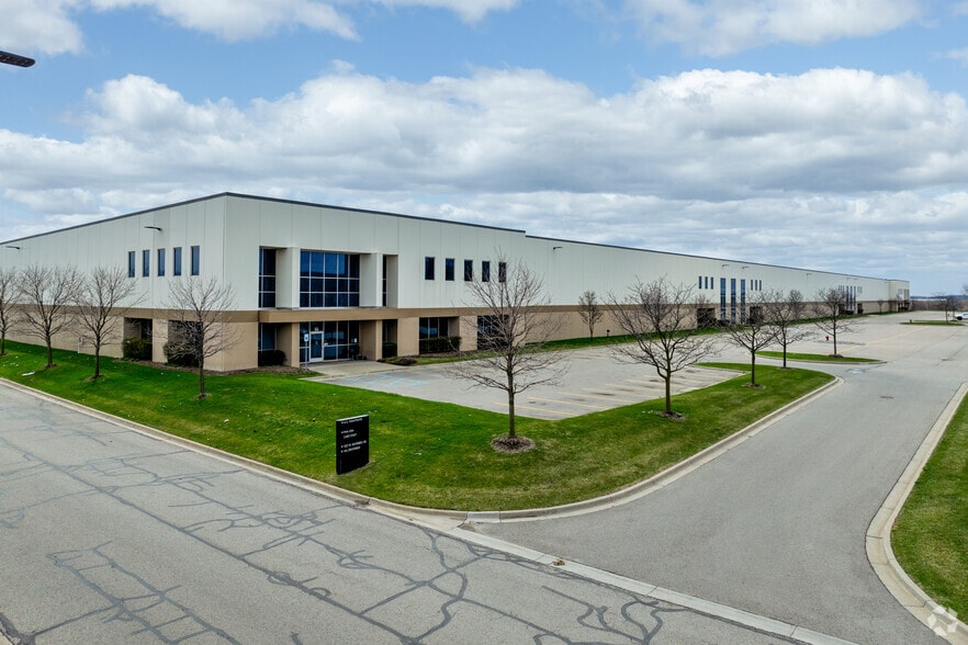 315 W Silverbell Rd, Orion, MI à louer - Photo de l’immeuble – Image 3 sur 7