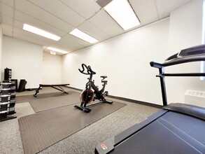 222 Somerset St W, Ottawa, ON à louer Photo intérieure– Image 1 sur 4