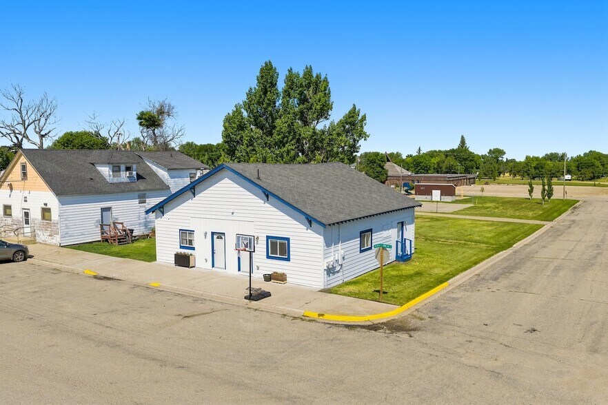 316-318 Main St, Glenburn, ND à vendre - Photo de l’immeuble – Image 2 sur 35
