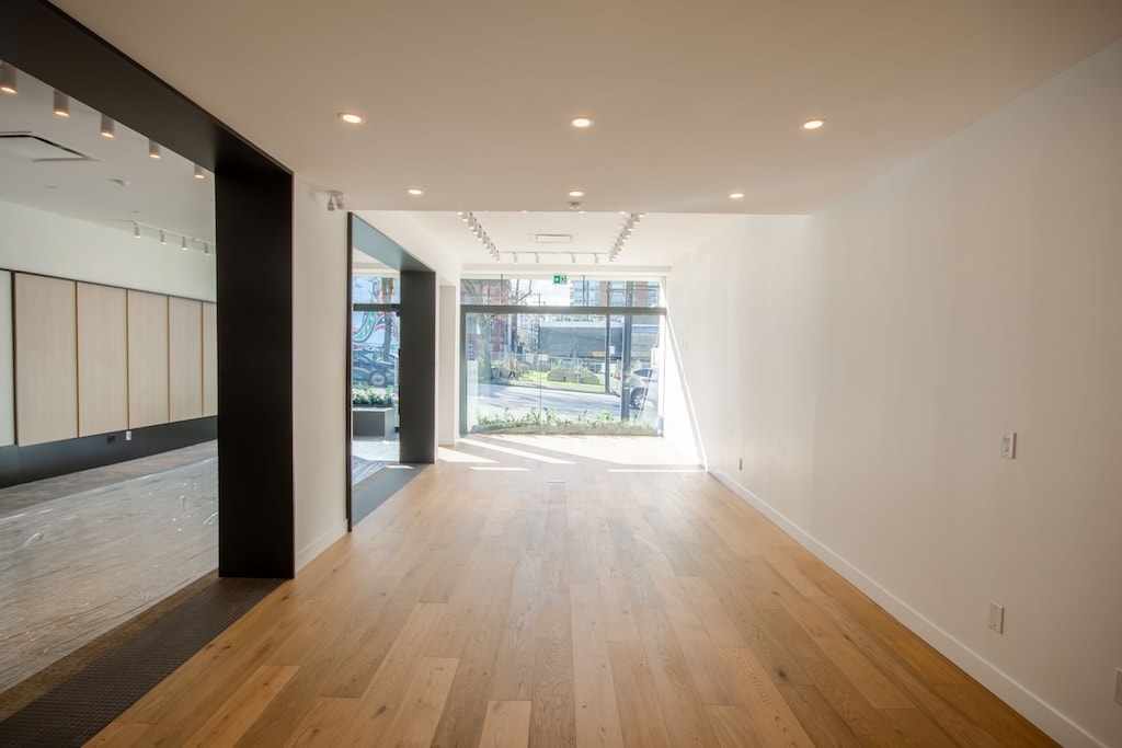 2342 Granville St, Vancouver, BC à louer Photo intérieure– Image 1 sur 4