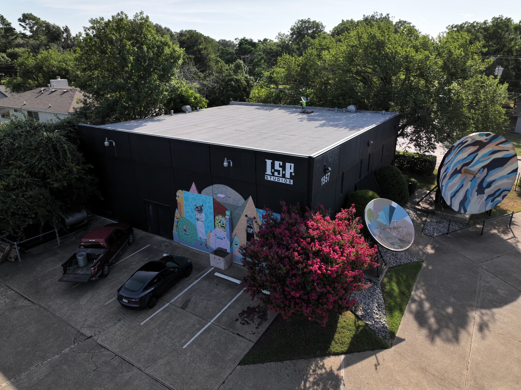 1957 E Irving Blvd, Irving, TX à vendre Aérien– Image 1 sur 30