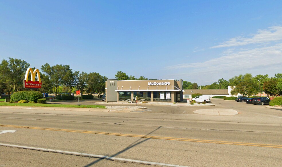 5432 Portage Dr, Portage, MI à louer - Photo de l’immeuble – Image 1 sur 4