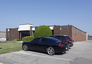 Plus de détails pour 1275 Crestlawn Dr, Mississauga, ON - Industriel/Logistique à vendre