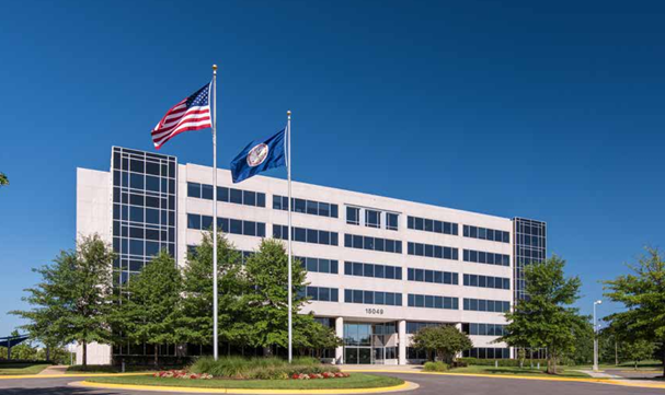 15049 Conference Center Dr, Chantilly, VA à louer - Photo de l’immeuble – Image 1 sur 1