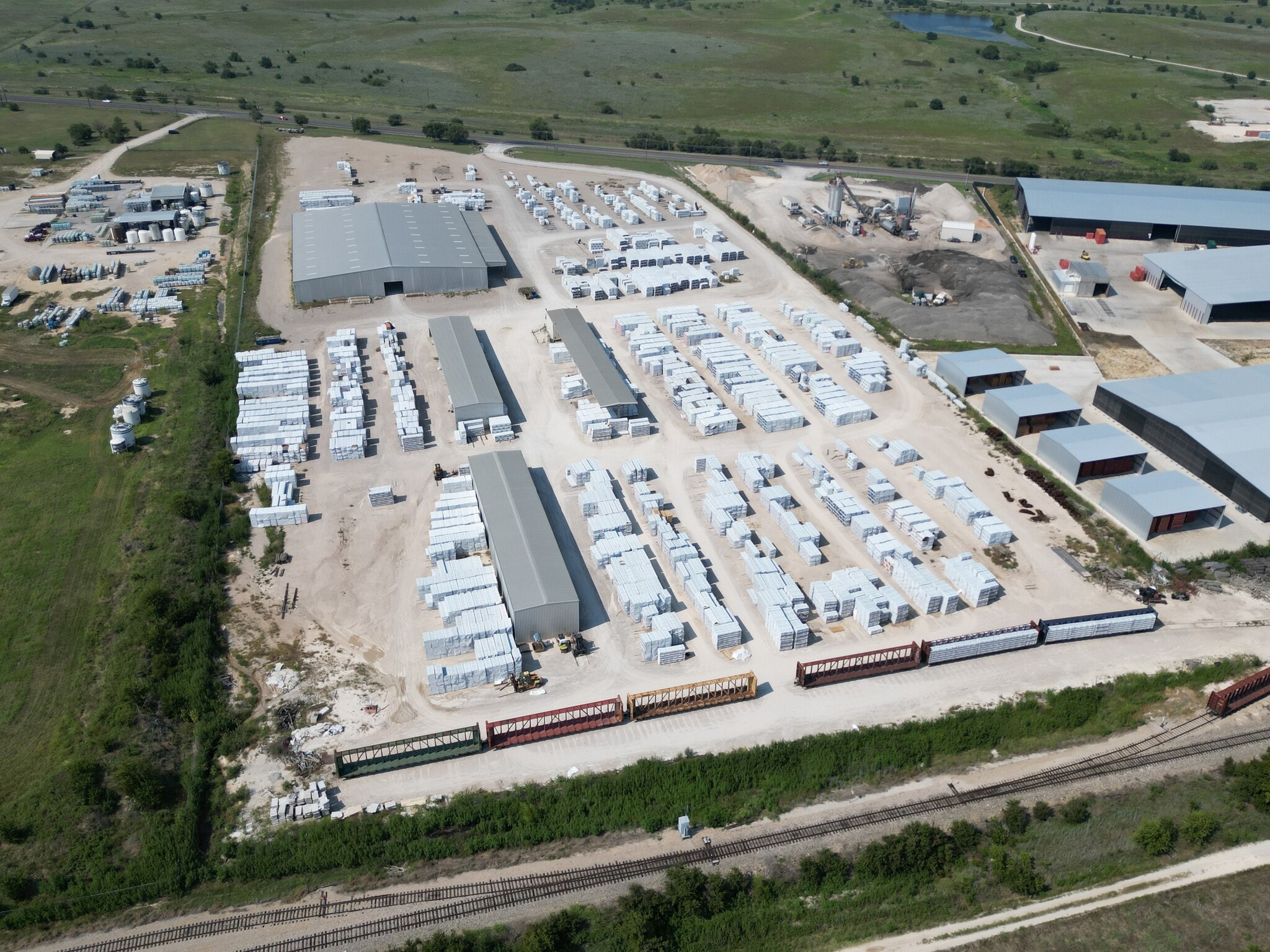 2400 N Cresson Hwy, Cresson, TX à louer Photo principale– Image 1 sur 7