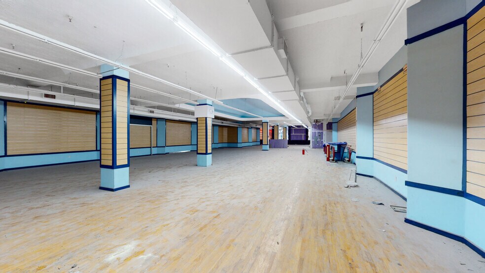 16215 Jamaica Ave, Jamaica, NY à louer - Photo intérieure – Image 1 sur 5