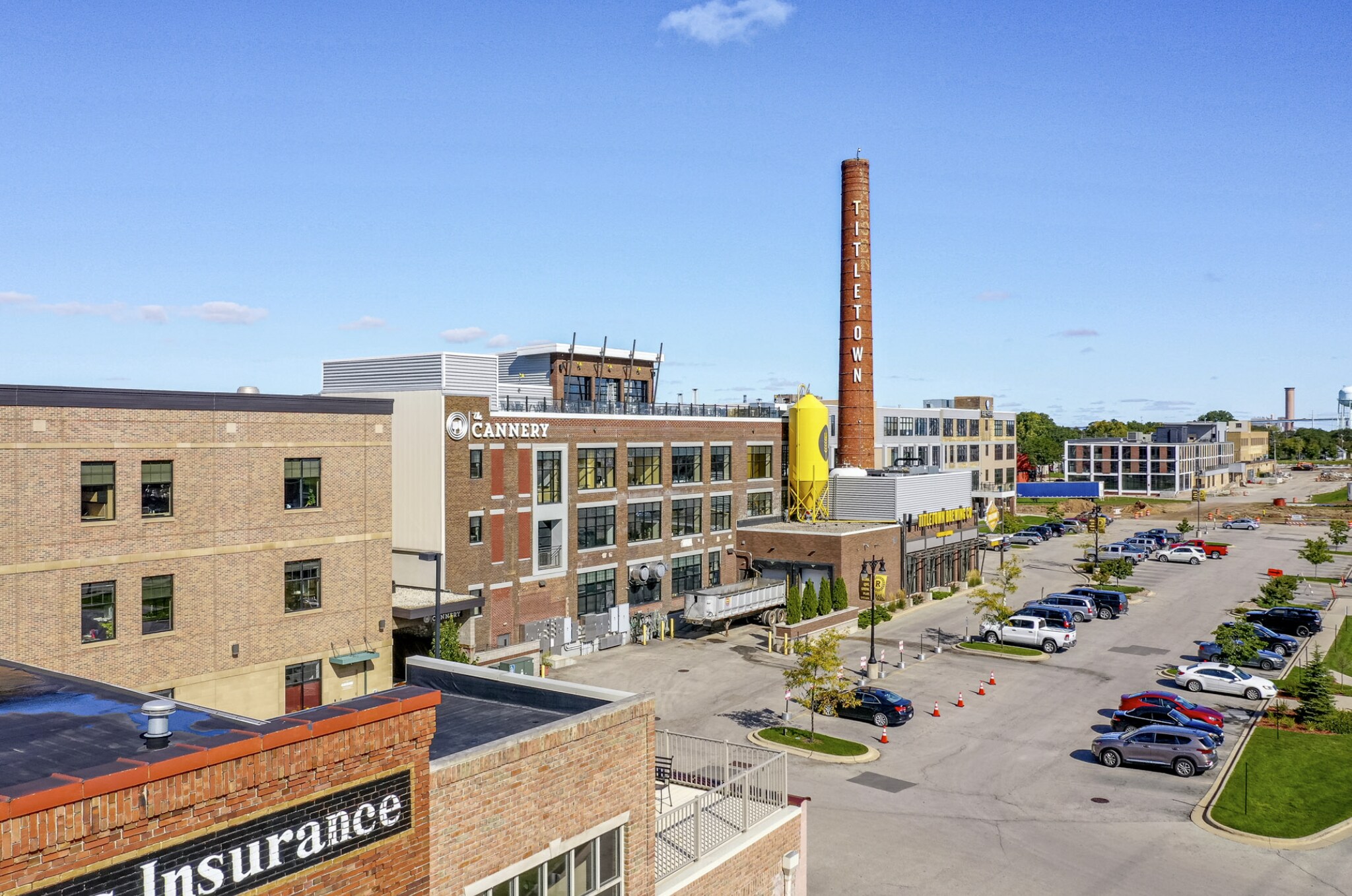 540 N Broadway, Green Bay, WI à louer Photo principale– Image 1 sur 10