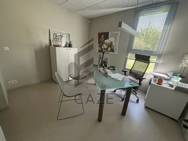 Bureau dans Cenon à vendre - Photo intérieure – Image 2 sur 8