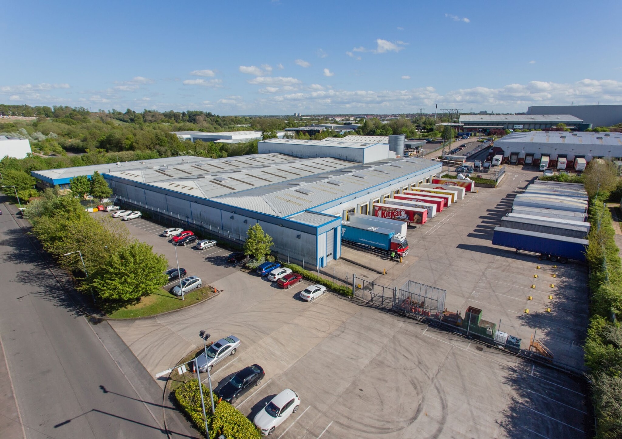 Cosford Ln, Rugby à louer Photo de l’immeuble– Image 1 sur 8