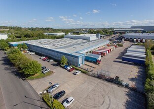 Cosford Ln, Rugby à louer Photo de l’immeuble– Image 1 sur 8