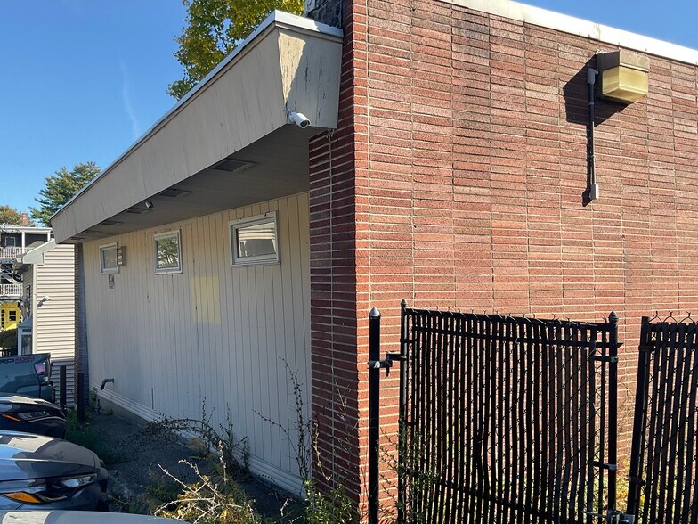 82 Railroad St, Great Barrington, MA à vendre - Photo de l’immeuble – Image 3 sur 30