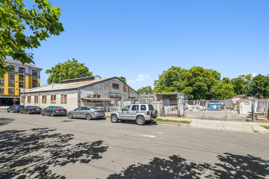 1194 Lick Ave, San Jose, CA à vendre - Photo de l’immeuble – Image 2 sur 23