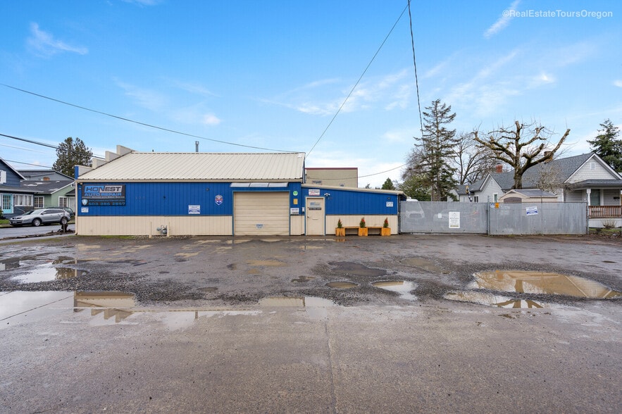 104 NE 80th Ave, Portland, OR à vendre - Photo de l’immeuble – Image 2 sur 41
