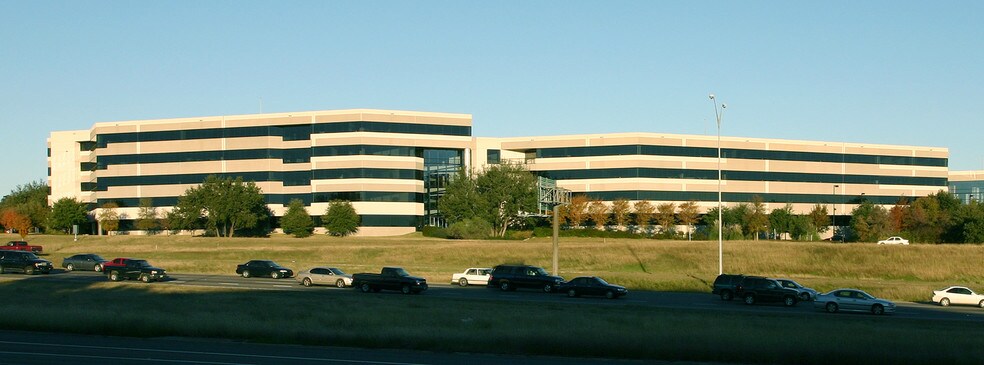 1300 S Mopac Expy, Austin, TX à louer - Photo de l’immeuble – Image 2 sur 10