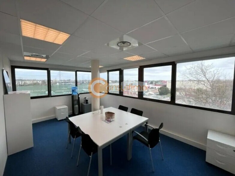 Bureau dans Mérignac à louer - Photo de l’immeuble – Image 1 sur 7