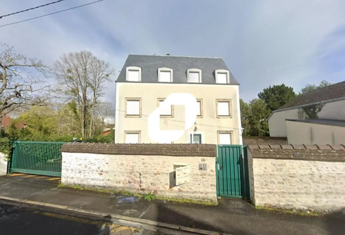 Bureau dans Dammarie-les-Lys à vendre Photo de l’immeuble– Image 1 sur 5