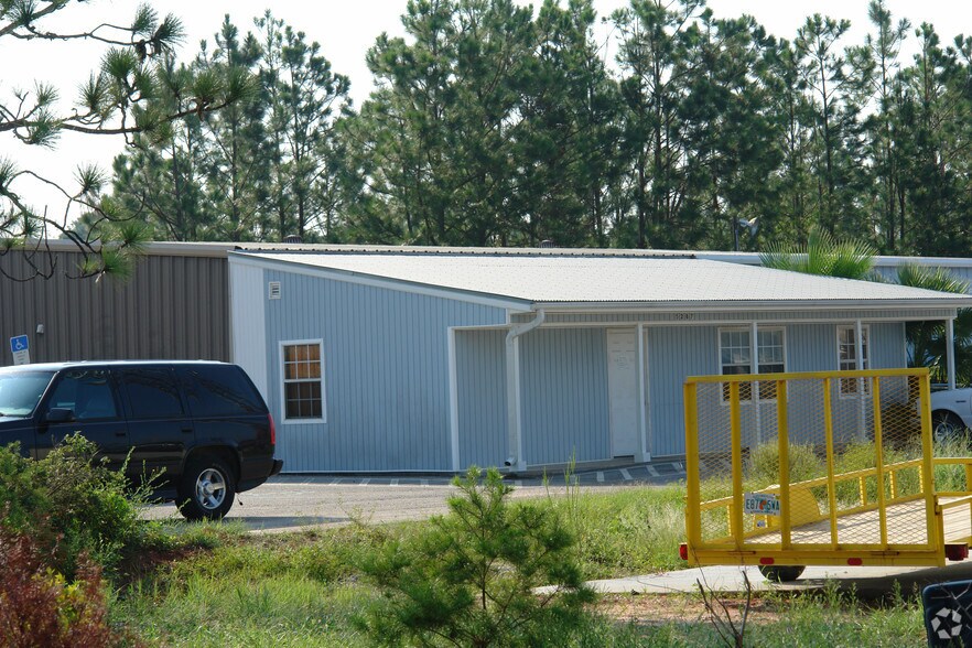 5287 E Bay Blvd, Gulf Breeze, FL à vendre - Photo de l’immeuble – Image 2 sur 2
